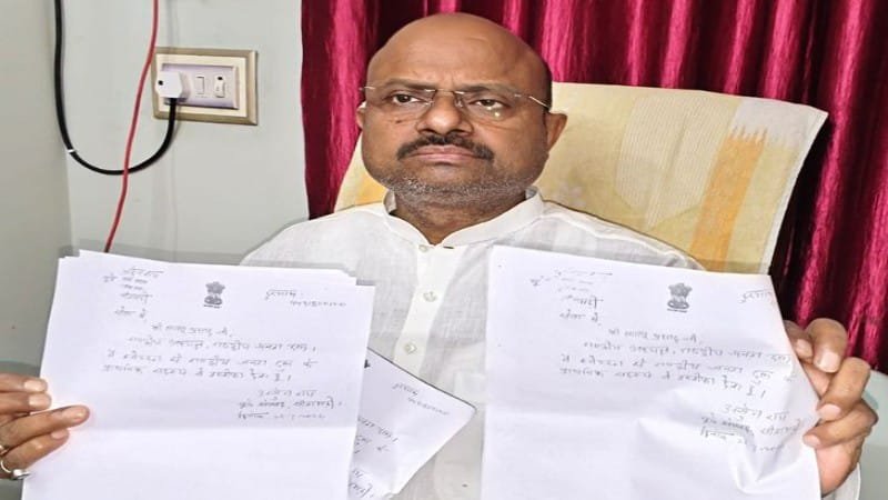 राजद को बड़ा झटका: पूर्व मंत्री अर्जुन राय ने छोड़ी पार्टी, भाजपा में होंगे शामिल; बिहार चुनाव से पहले बदले राजनीतिक समीकरण