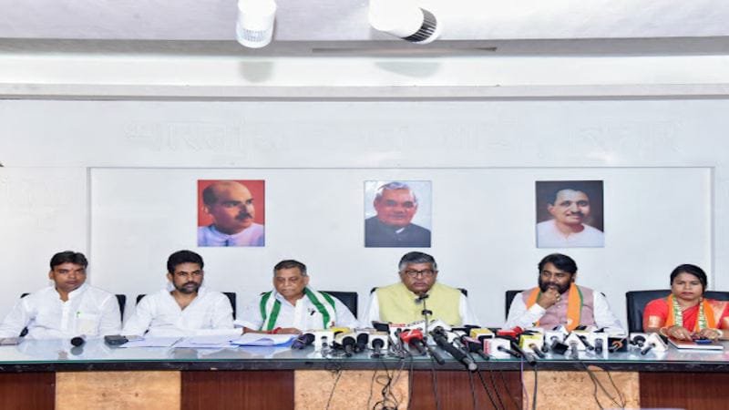 बांकीपुर उपचुनाव: प्रशांत किशोर पर एनडीए का पलटवार, चुनाव आयोग पर आरोपों को बताया बेबुनियाद