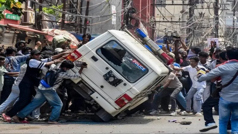 बिहार सरकार का बड़ा फैसला, NEET प्रदर्शनकारियों पर दर्ज FIR होंगी वापस, गिरफ्तार लोगों को मिलेगी राहत