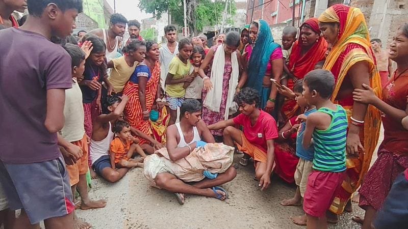 भागलपुर के नाथनगर में 3 साल के मासूम की हत्या, प्लास्टिक के बोरे में मिला शव; आक्रोशित लोगों ने किया सड़क जाम