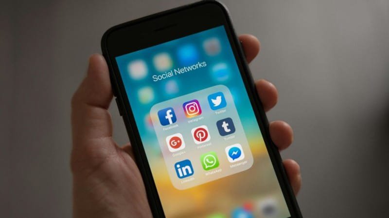 Bihar Social Media Rules: फेक न्यूज और भड़काऊ पोस्ट पर सख्ती, IG-DIG जारी करेंगे टेकडाउन नोटिस