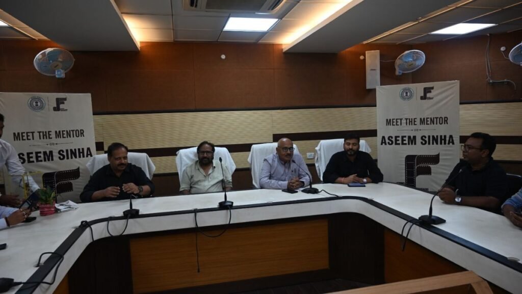 मीट द मेंटर कार्यक्रम में फिल्म एडिटर असीम सिन्हा
