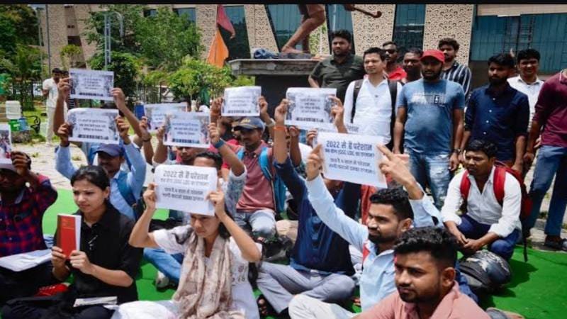 आंदोलनकारी छात्र