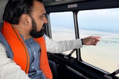 गंगा के बढ़ते जलस्तर के बीच बिहार में बाढ़ प्रभावित इलाकों का हवाई सर्वेक्षण