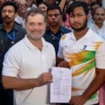 Sahil Lochab FIR मामले में राहुल गांधी घायल छात्र के साथ