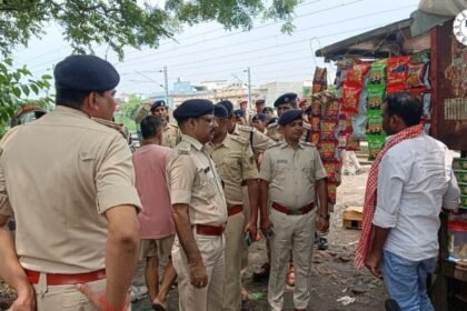 छपरा में चलती पाटलिपुत्र-लखनऊ ट्रेन पर पथराव, यात्री घायल
