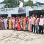 हरनौत में प्रधानमंत्री आवास योजना को लेकर प्रखंड कार्यालय पहुंचे ग्रामीण