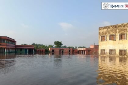 गंडक का पानी 36 गांवों में घुसा, घर छोड़ ऊंचे ठिकानों की ओर बढ़े लोग, बाढ़ के सैलाब में डूबने लगी जिंदगी की रफ्तार
