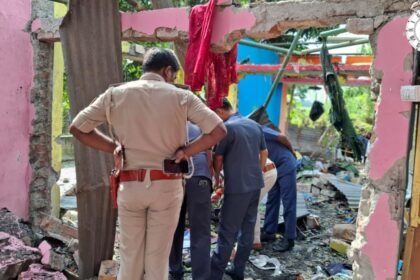 अररिया में पटाखों में विस्फोट, मकान क्षतिग्रस्त