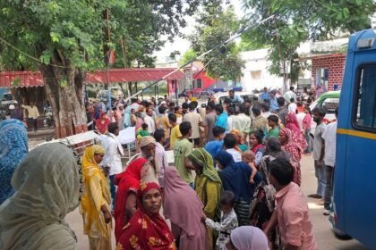 अररिया के हरियाबारा टोल प्लाजा के पास ट्रक और बाइक की टक्कर