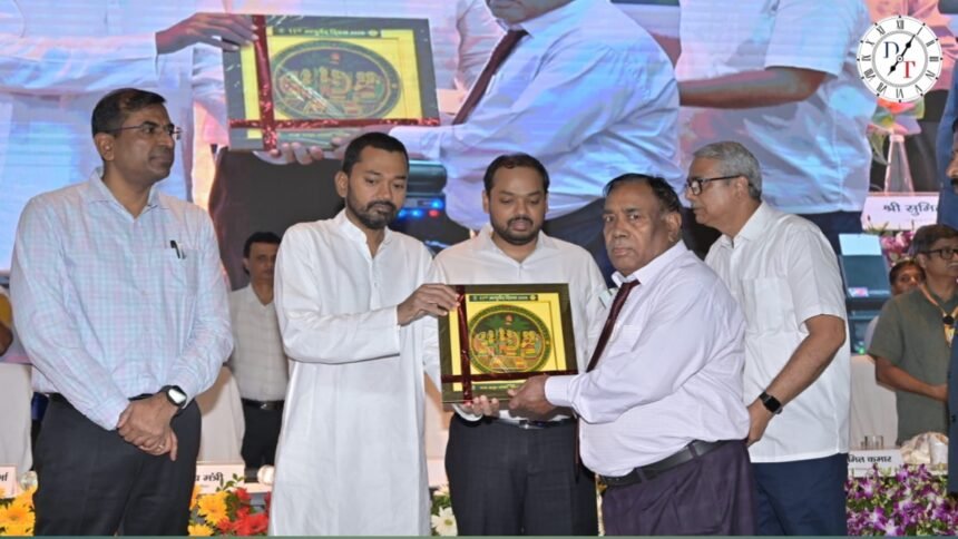 पटना ज्ञान भवन में 11वें आयुर्वेद दिवस 2026 कार्यक्रम में स्वास्थ्य मंत्री निशांत कुमार