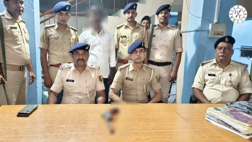 बखरी में पुलिस कार्रवाई के दौरान देसी कट्टा और कारतूस बरामद