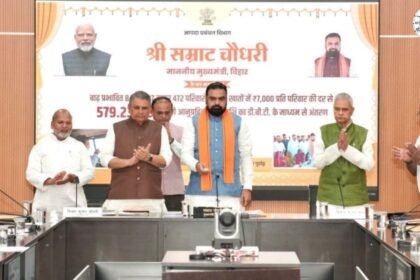 बिहार के बाढ़ प्रभावित परिवारों को 7000 रुपये की राहत राशि