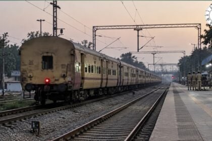 Buxar News: चलती ट्रेन में पैसे नहीं देने पर युवक की हत्या