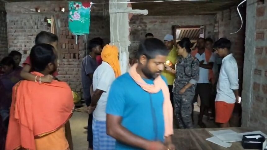गुरुआ के बिरहिमा गांव में घर में चोरी की घटना