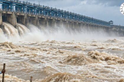 कोसी में बढ़ा बाढ़ का खतरा, 6 लाख क्यूसेक पानी का अलर्ट
