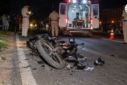मांझी में अज्ञात वाहन की टक्कर से किशोर की मौत