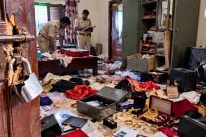 Aurangabad News: मुड़िला गांव में लाखों की चोरी