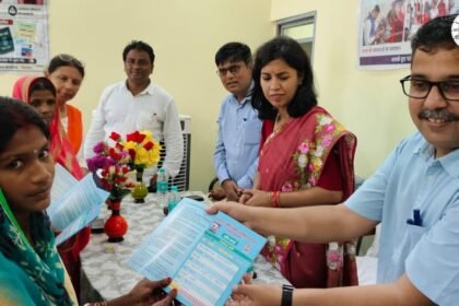 नालंदा की पंचायत में सहयोग शिविर में आवेदनों का निपटारा