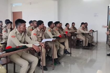 CATC-XVIII में एनसीसी कैडेटों को सैन्य कौशल का प्रशिक्षण