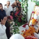 जहानाबाद में जगदीश कुशवाहा को श्रद्धांजलि देते नीतीश कुमार