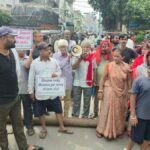 पटना सिटी में जलजमाव के विरोध में नागरिकों का प्रदर्शन