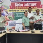 बिहारशरीफ में पीएम स्वनिधि मेला में फुटपाथ विक्रेताओं को ऋण