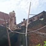 सासाराम के बेदा-बनरसिया गांव में दो लोगों की गोली मारकर हत्या के बाद पुलिस जांच