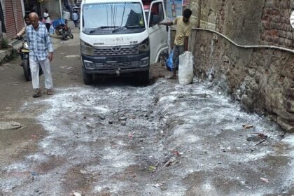 तत्पर बिहारशरीफ अभियान के तहत कूड़ा शिकायतों का समाधान