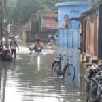 छपरा के निचले इलाकों में सरयू नदी का बढ़ता बाढ़ का पानी