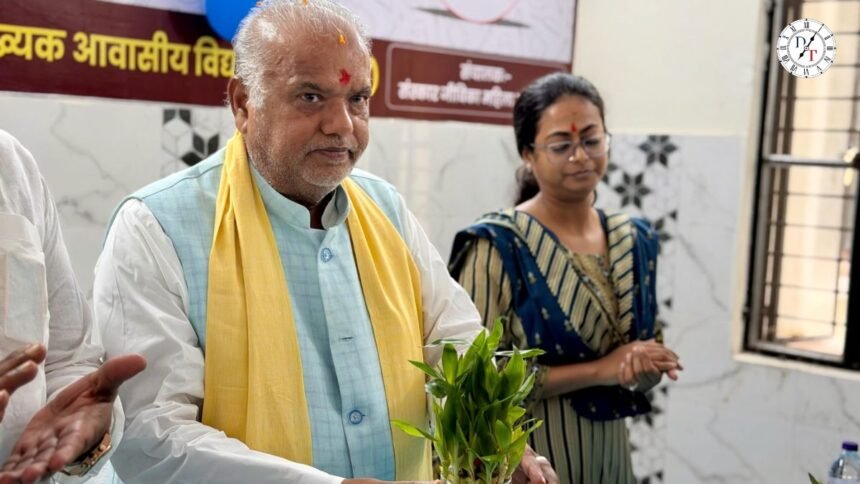 नालंदा के अल्पसंख्यक आवासीय विद्यालय में दीदी की रसोई का शुभारंभ