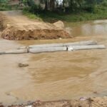 बांका के बेलहर में लोहागर नदी का बारिश में बहा डायवर्जन