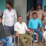 बांका में 75 हजार रिश्वत लेते BDO गिरफ्तार, मामा भी निगरानी के हत्थे चढ़े