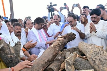 सुदिव्य कुमार सोनू के अंतिम संस्कार में शामिल मुख्यमंत्री हेमंत सोरेन