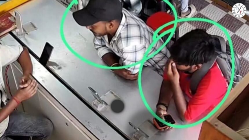 जमुई में मोबाइल बेचने के बाद दुकानदार के खाते में पहुंची 83,500 रुपये की संदिग्ध रकम