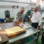 Patna Food Safety News: पटना में मिठाई खरीदने से पहले सावधान ! कोजी स्वीट्स का लाइसेंस निलंबित, हरिलाल स्वीट्स समेत कई मिठाई के दुकान को नोटिस और कारखानों के लाइसेंस रद्द,