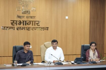 Patna DM Kundan Kumar: सहयोग पोर्टल पर शिकायतों का सिर्फ निस्तारण नहीं, अब आवेदक की संतुष्टि भी होगी कसौटी