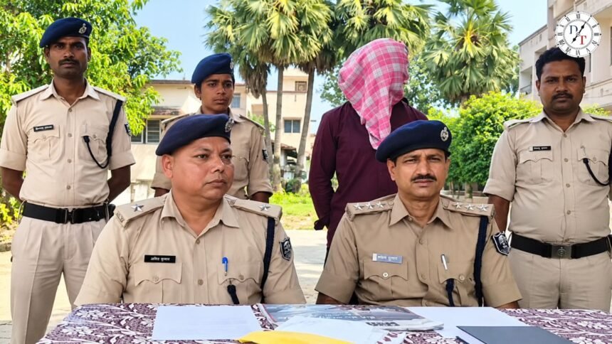 Banka के धौरैया में शीतला मंदिर से ब्राउन शुगर बरामद, युवक गिरफ्तार