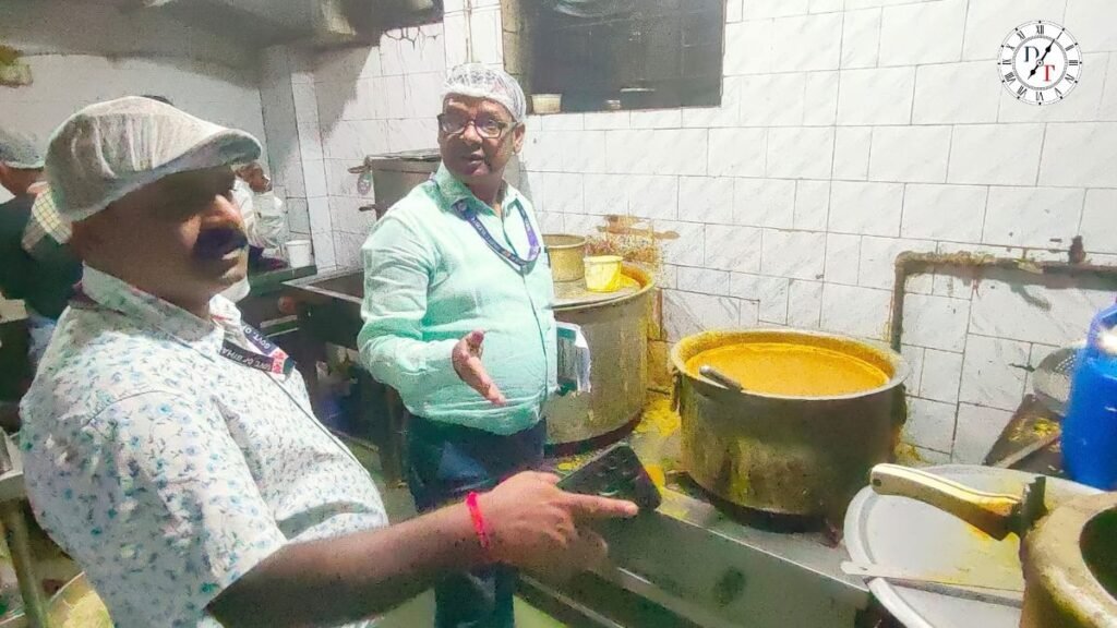 पटना के फ्रेजर रोड स्थित बंसी विहार रेस्तरां की खाद्य सुरक्षा जांच में 112 में 63 अंक मिले