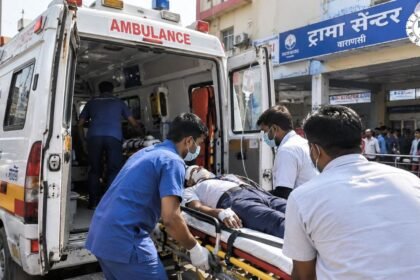Dehri Road Accident: घायल छात्र आयुष कुमार की हालत नाजुक
