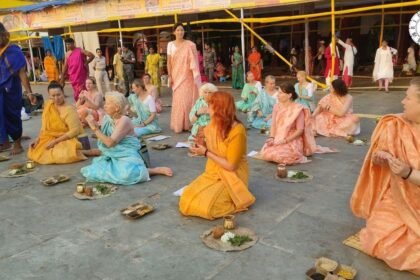 Gaya Pind Daan 2026: विदेशी श्रद्धालुओं ने किया पिंडदान