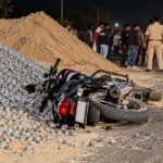 लालगंज में सड़क किनारे गिट्टी-बालू बनी मौत की वजह