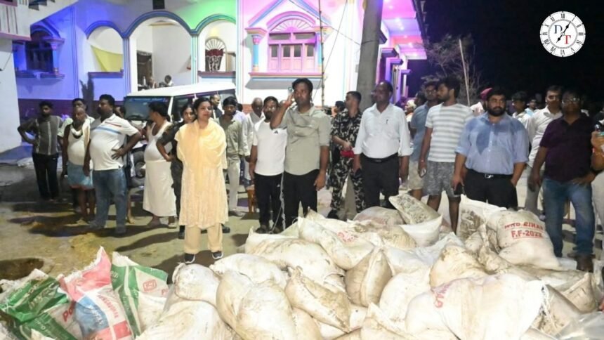 Vaishali News: लालगंज रिंग बांध में रिसाव, रातभर मौके पर रहीं डीएम