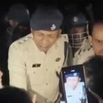 सिवान - लोगों से बात करते हैं महाराजगंज एसडीपीओ अमन